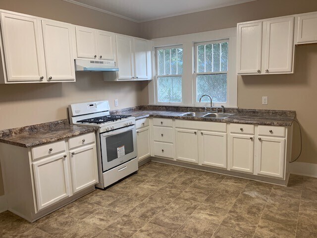 Building Photo - Residential/Commercial Property For Lease