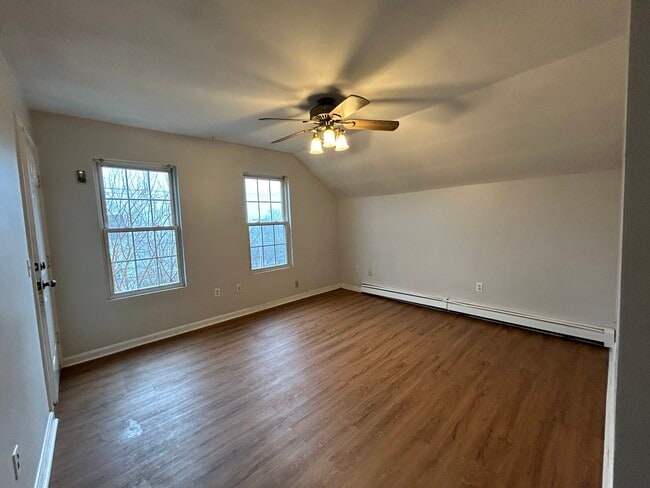 Foto del edificio - 4 Carlstad St