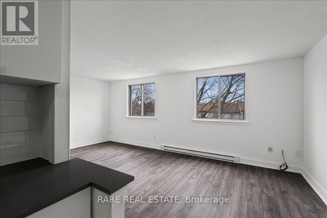 Building Photo - 7555 Goreway Dr