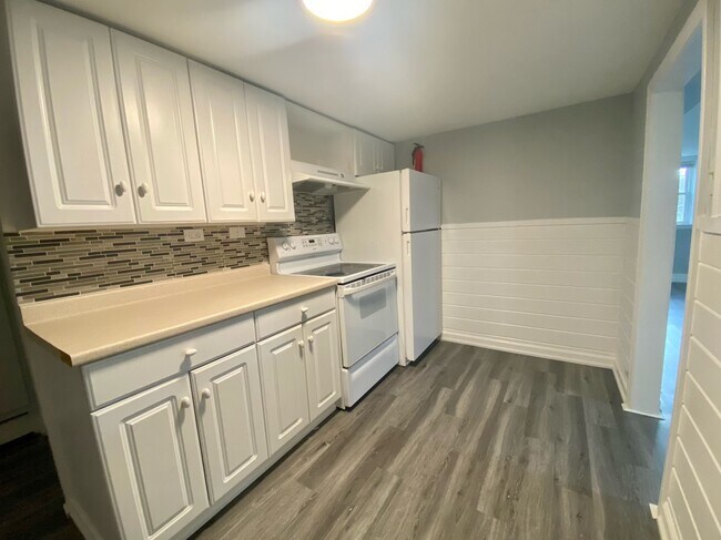 Building Photo - 15 Pleasant Rise