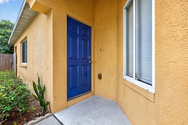 Foto del edificio - 557 Lindsay Anne Ct