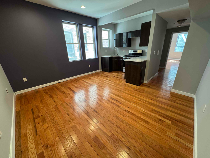 Foto principal - 875 18th Ave