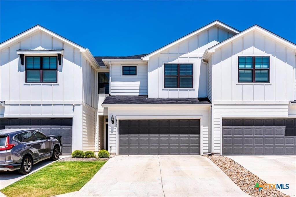 Primary Photo - 496 Fieldwood Dr