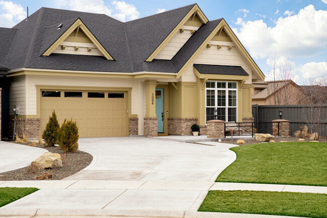 Building Photo - 5098 S Hill Farm Ln