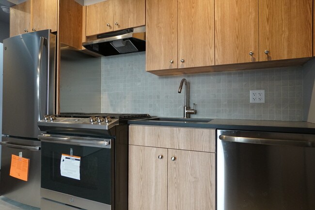 Foto del edificio - 425 E 154th St