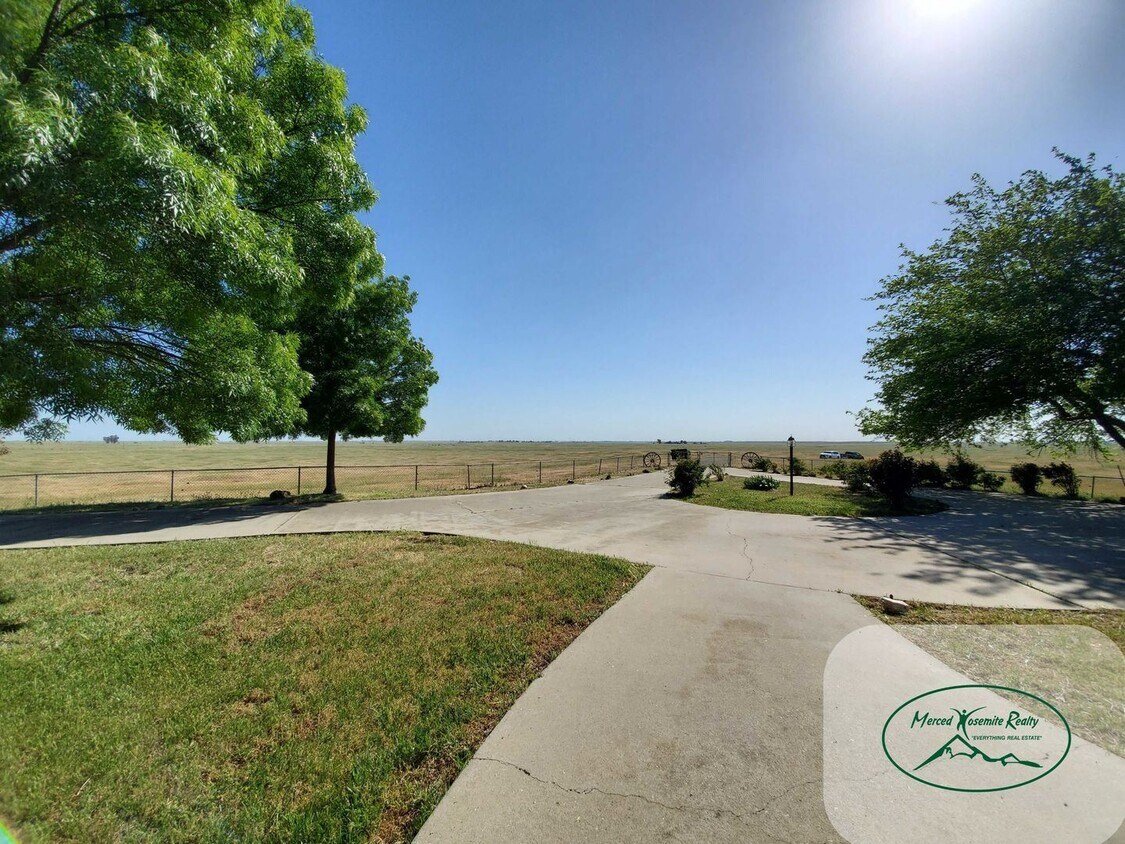 Primary Photo - 4 br, 3 bath House - 4436 S. Waltz Road