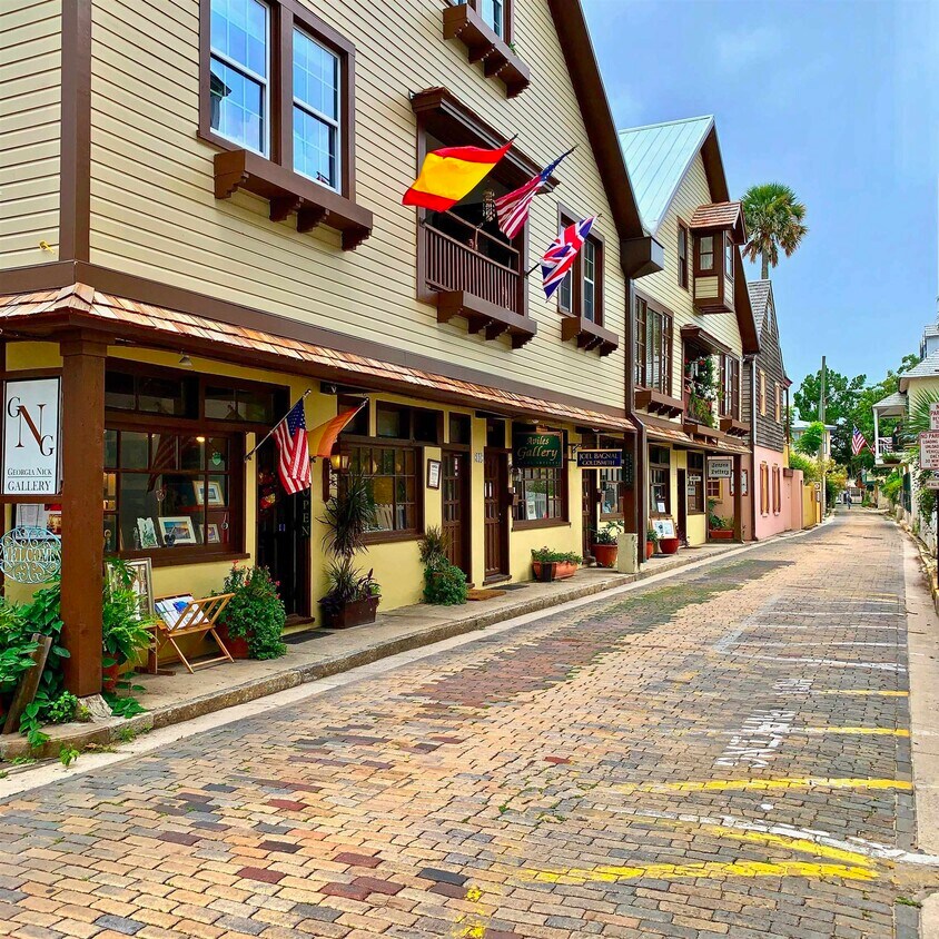 Foto principal - 11 Aviles St