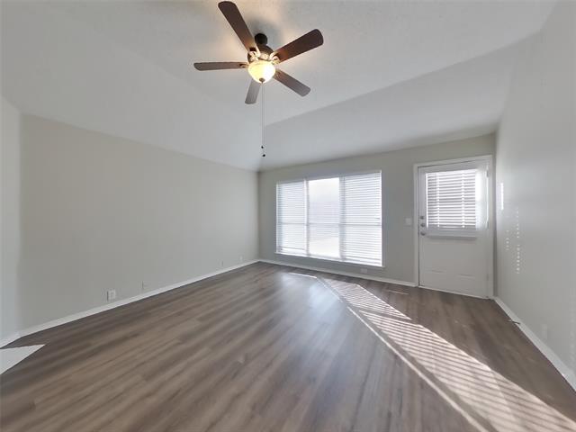 Foto del edificio - 4429 Spanish Oak Cir