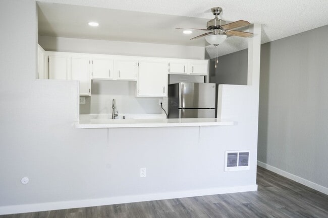 Interior Photo - Point Loma Bay Apartments