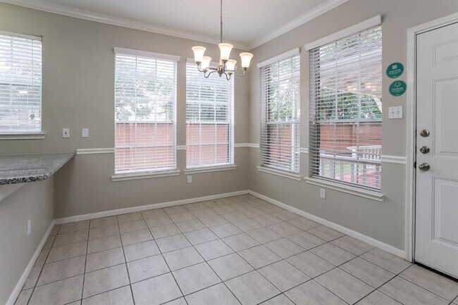 Foto del edificio - 15303 Goodman St