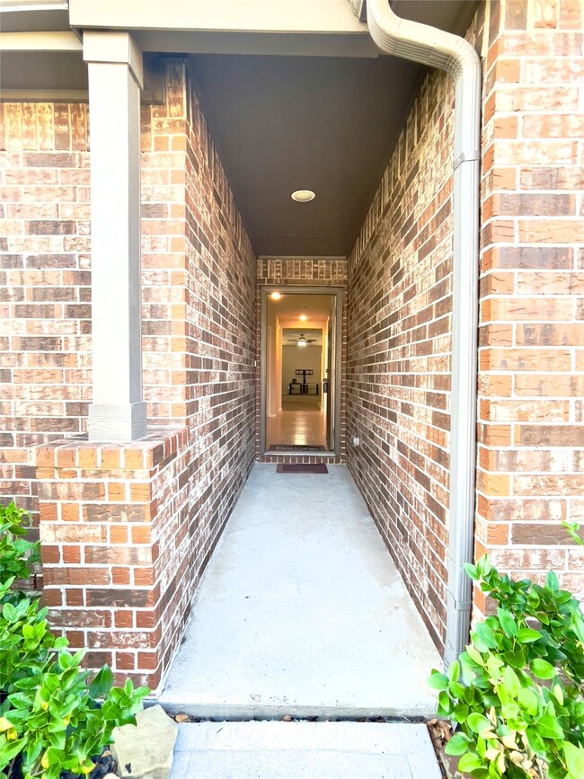 Building Photo - 17719 Rose Summit Ln
