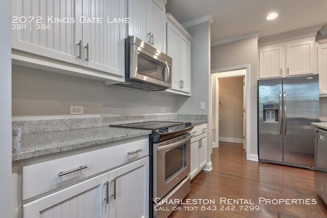 Building Photo - 2072 Kings Gate Ln