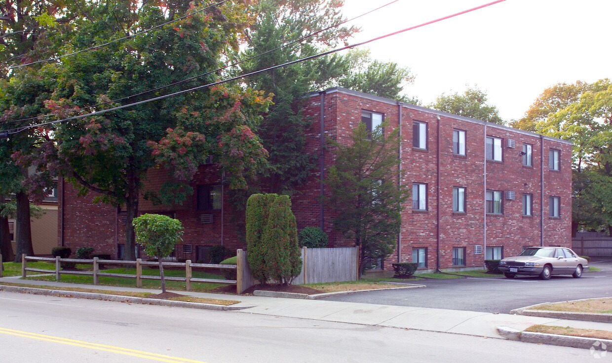 Building Photo - 606-612 South St