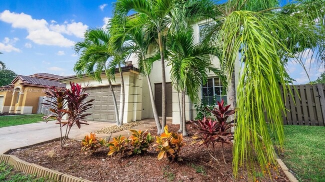 Building Photo - 8963 SW 212th Ln