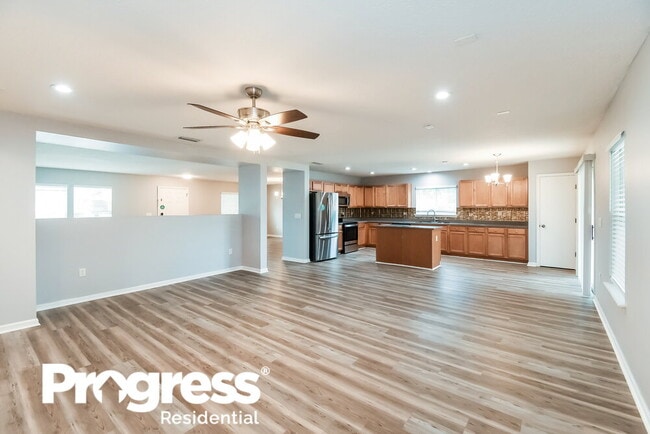 Building Photo - 11783 Carson Lake Dr W