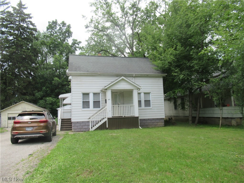 Primary Photo - 75 Dewhurst Ave