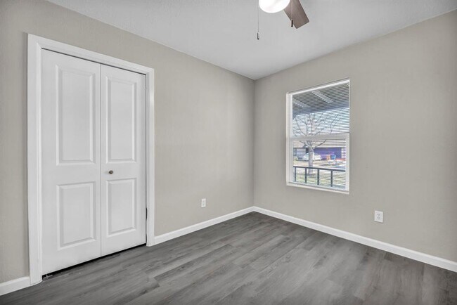 Foto del edificio - 8106 Boggy Ridge Dr