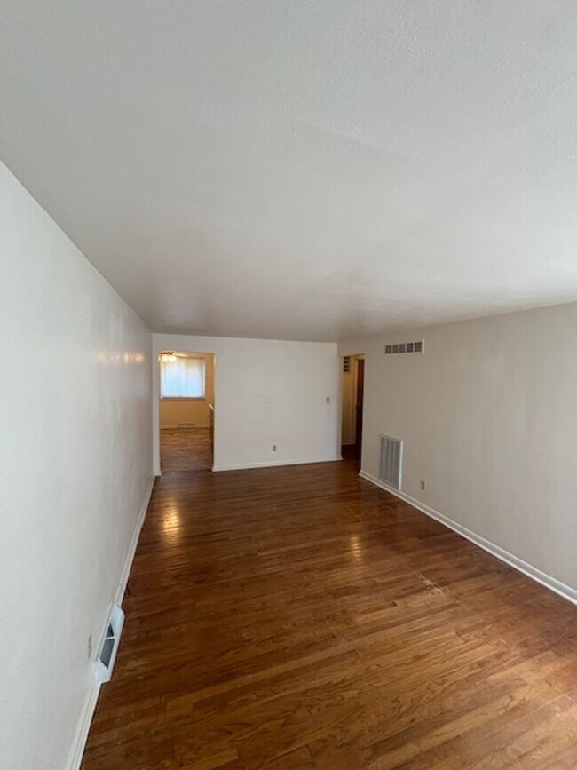 Foto del edificio - 2522 W Newman Pkwy