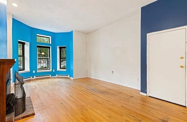 Foto del edificio - 231 W Newton St