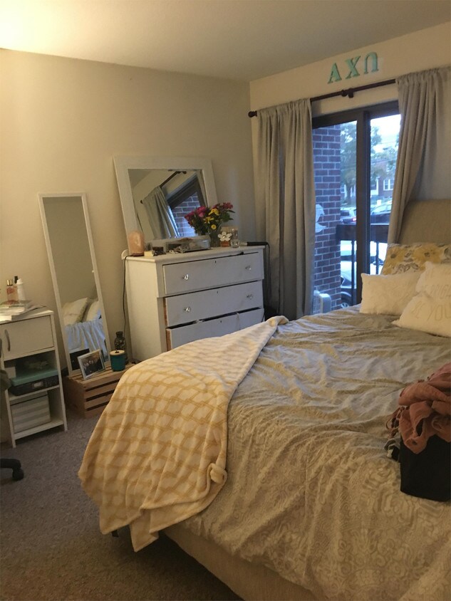 Foto principal - 47 S Williams St