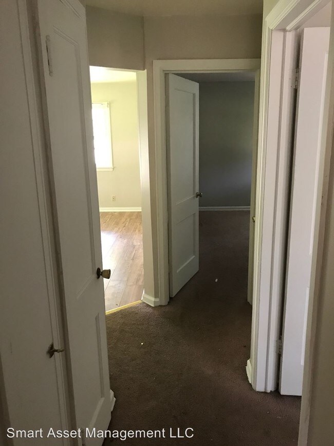 Building Photo - 2 br, 1 bath House - 5249 N 45th Street