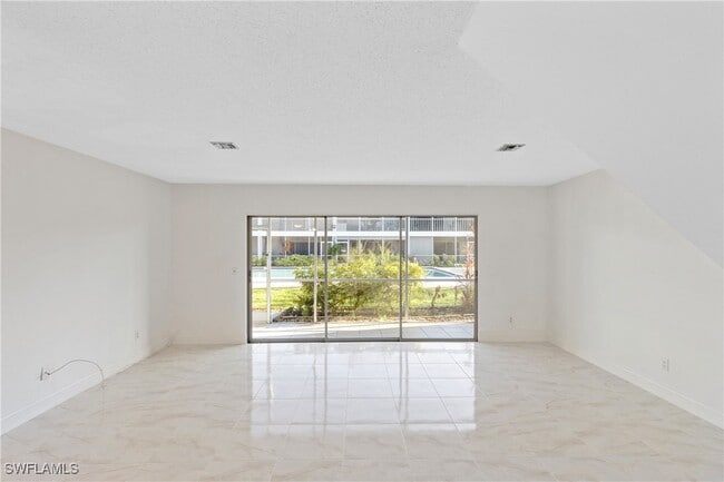 Building Photo - 25500 Cockleshell Dr