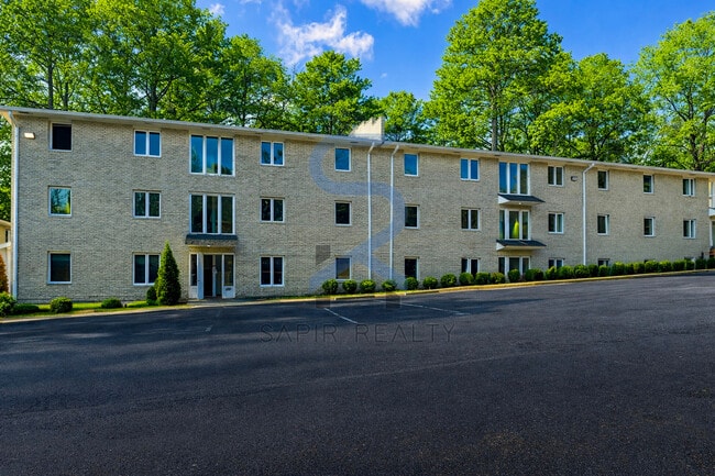 Building Photo - 166 Anderson Ave NW