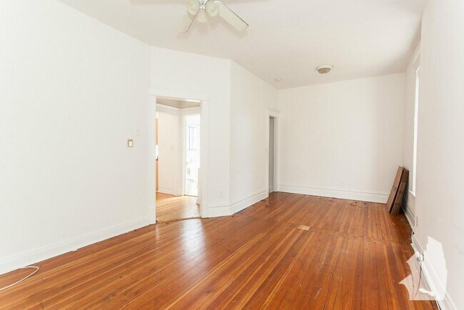 Foto del edificio - 3415 N Seminary Ave