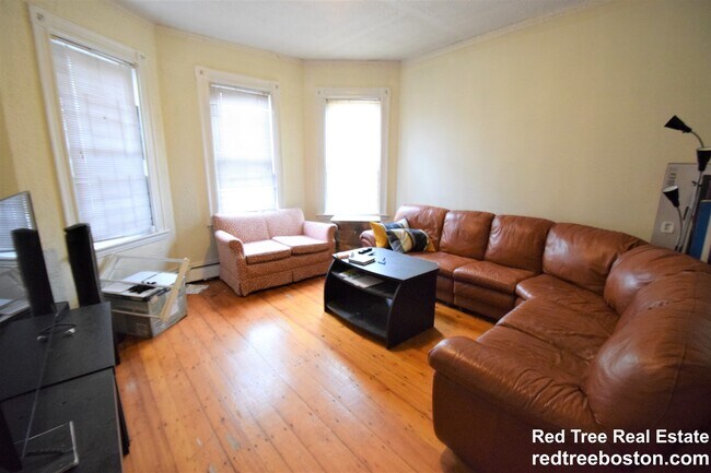 Building Photo - 55 Calumet St