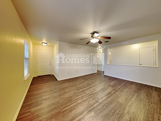 Building Photo - 2316 Emerald Lane