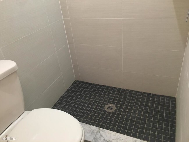 Foto del edificio - 1824 Ludlow St