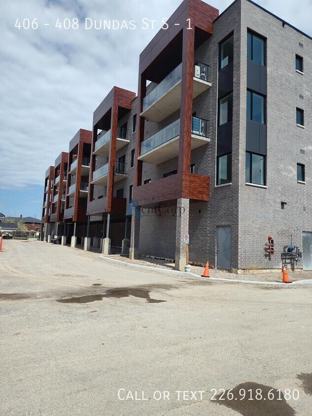 Photo principale - 408-408 Dundas St S