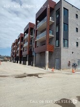 Building Photo - 408-408 Dundas St S