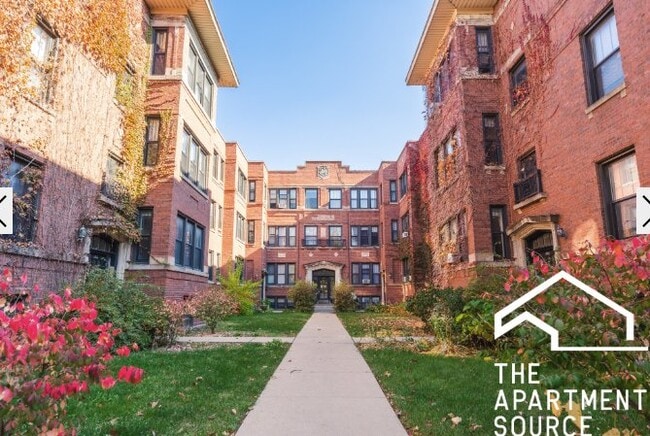 Building Photo - 3933 N Keeler Ave