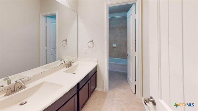 Building Photo - 4532 Chestnut Meadows Bend