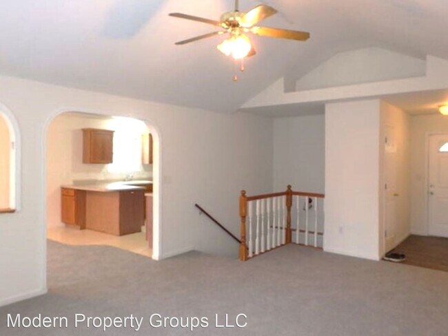 Building Photo - 4 br, 3 bath House - 2215 Maricopa Dr