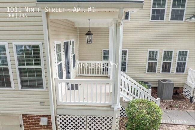 Building Photo - 1015 Ninth Street-Apt. #1