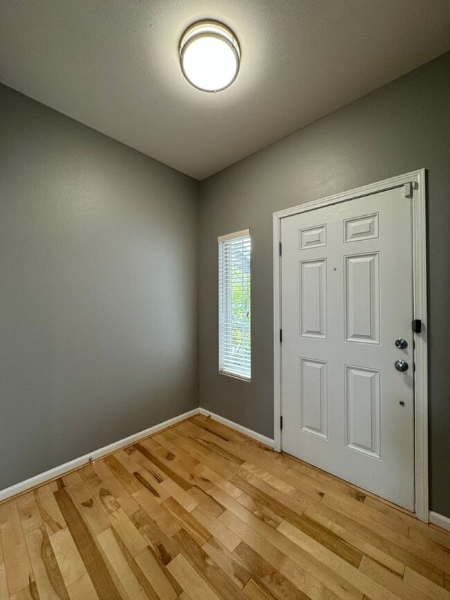 Photo - Spacious 3BD/2.5BTH Home w/ Modern Upgrade...