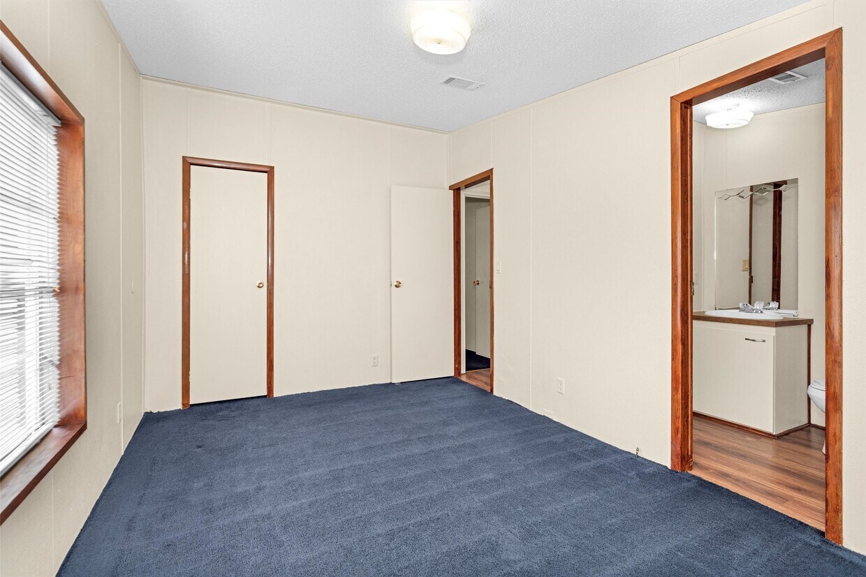 Foto del edificio - 11261 Rose Rd