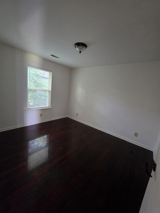 Foto del edificio - 604 41st Ave N