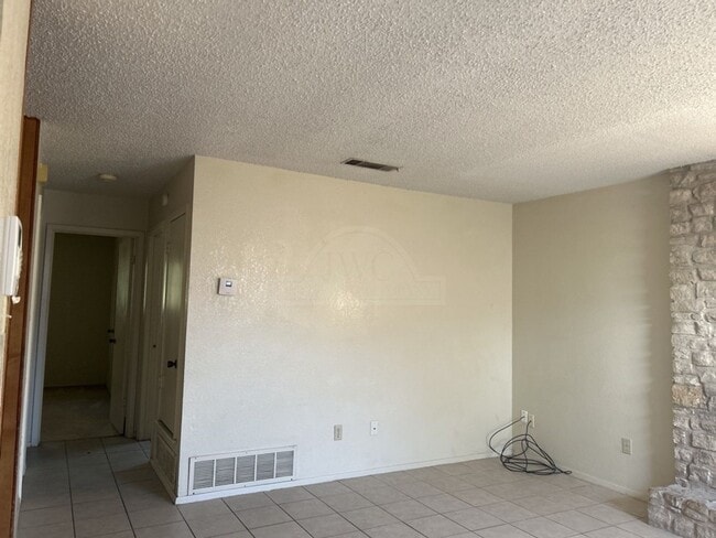 Foto del edificio - 4111 Water St