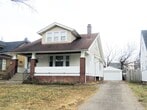Foto principal - 5 Bed - 2 Full Bath Cape Cod for Rent!