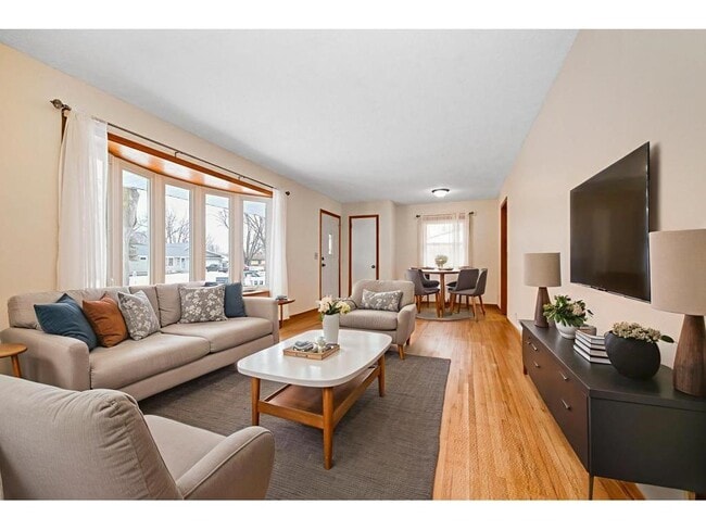 Foto del edificio - 7201 Kentucky Ave N