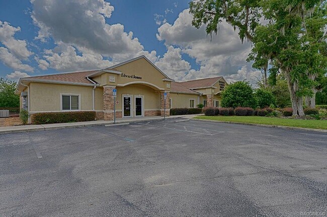 Foto del edificio - 593 N Lecanto Hwy
