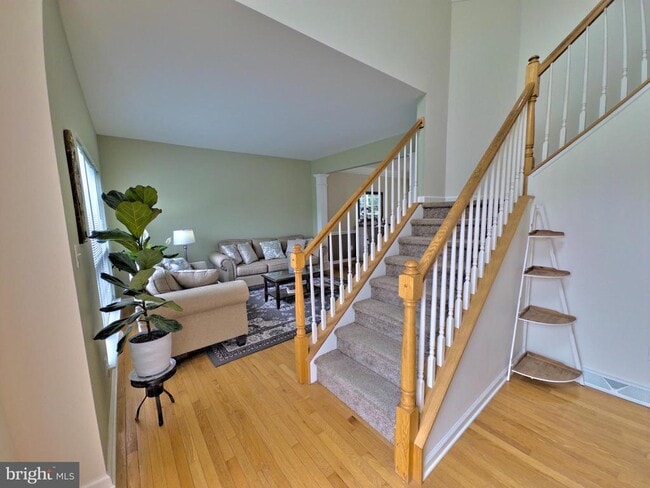 Building Photo - 161 Belfry Dr