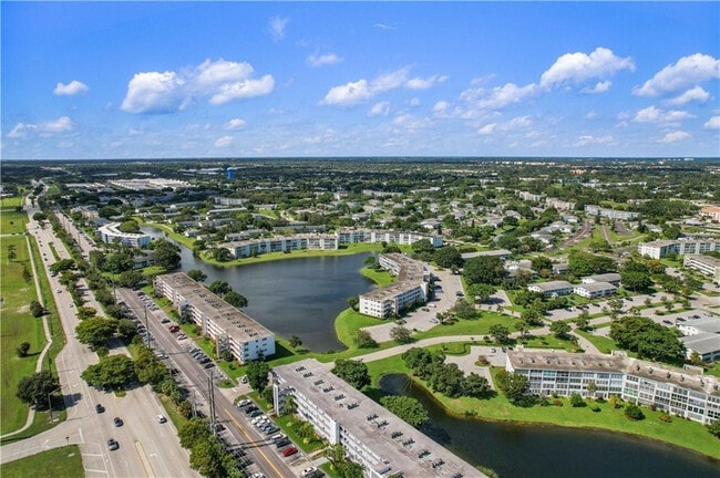 Foto del edificio - 4037 Harwood D