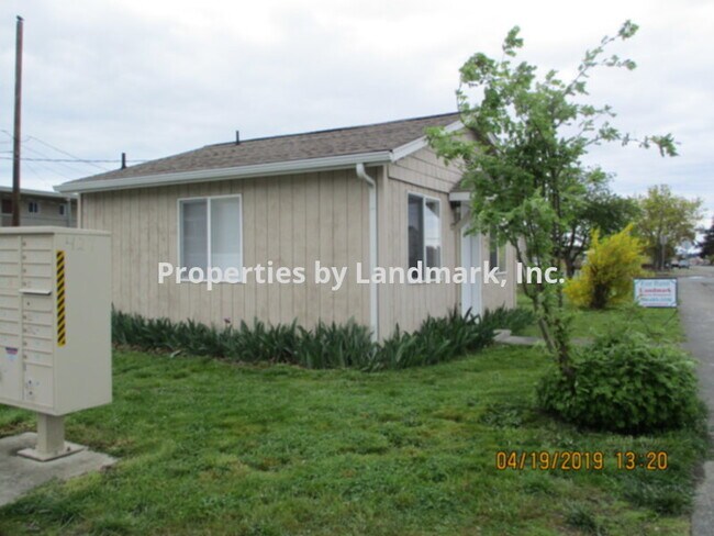 Building Photo - 127 N 4th Ave