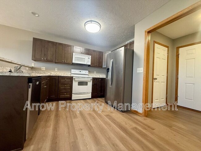 Foto del edificio - 5801 NW 14th St