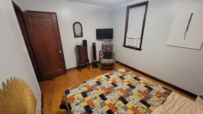 Foto del edificio - 2938 N Bremen St