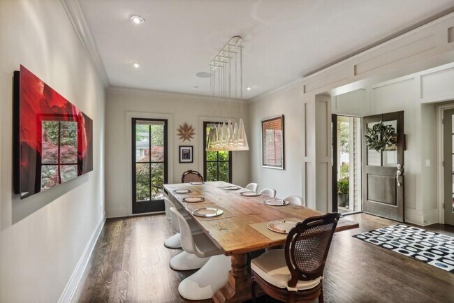 Foto del edificio - 1301 Rustic Ridge Dr NE